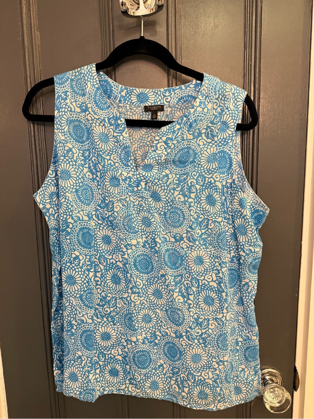 Talbots Blue Floral Sleeveless V-Neck Shell Top